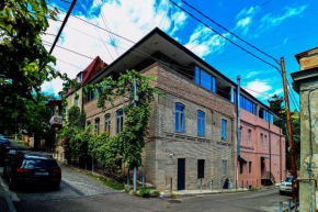 Unique Studio in Sololaki - By Wehost